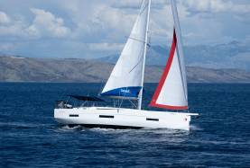 Sunsail 53.5 – 5 cabin
