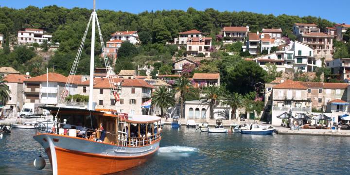 14 Day Vis Flotilla Itinerary