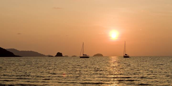 7 Day Phuket Bareboat Itinerary – SW Season