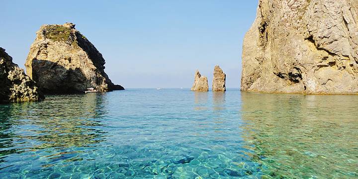 Palmarola sea