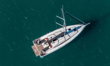ss_glb_sunsail_38.0_2400x1350_exteriorr_0