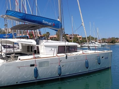 Sunsail Lagoon 450F – 4 cabin
