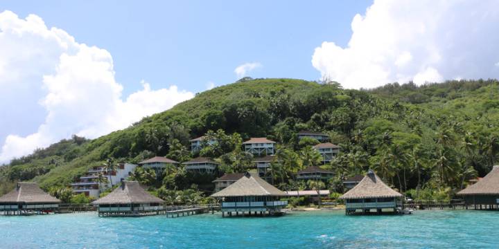 10 Day Tahiti Bareboat Itinerary
